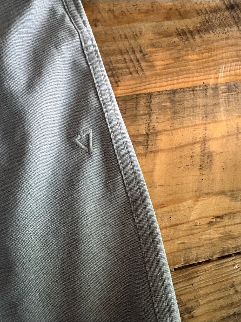 VISSLA Light Gray Flat Front Men's Shorts